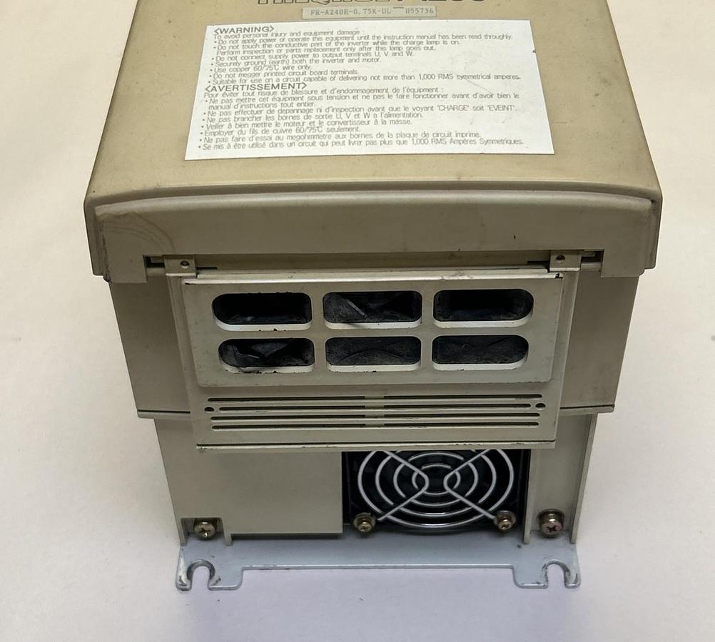 Used MITSUBISHI,FR-A240E-0.75K-UL,INVERTER DRIVE 1HP W/ FR-PU02E-1 PARAMETER UNIT