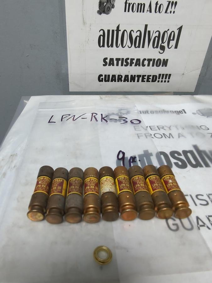 COOPER BUSSMANN,LPN-RK-30,LOW-PEAK 30 AMP FUSE LOT OF 9 NOS