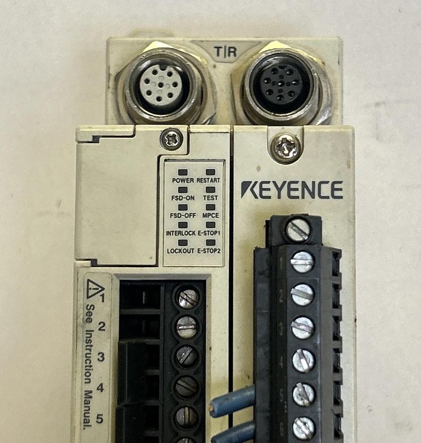 Used KEYENCE,SL-R11,SAFETY CONTROL UNIT