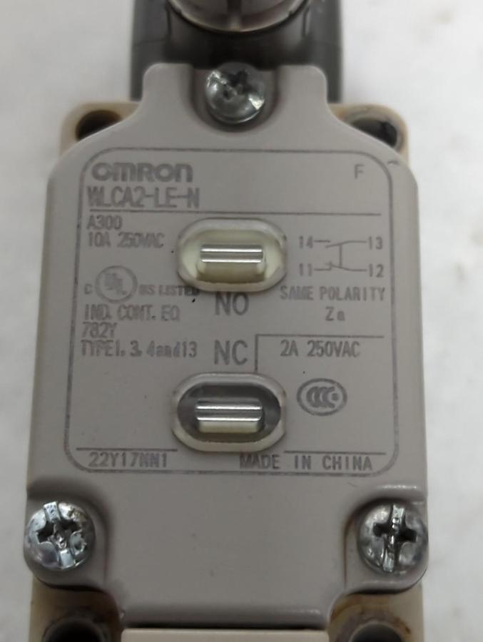 Used OMRON,WLCA2-LE-N,LIMIT SWITCH 10 AMP 250 VAC PRE-OWNED