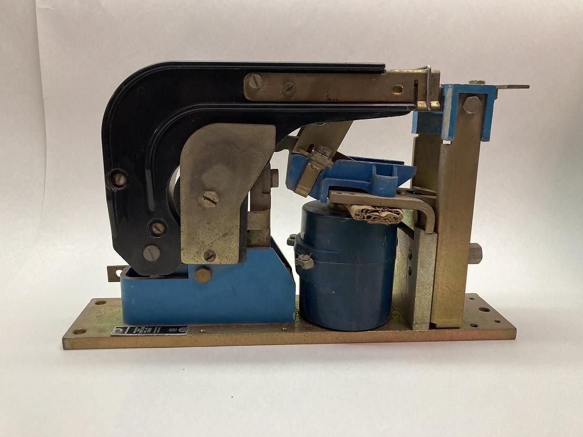 Used Sylvania,Type KD 74U14,Single Pole Contactor