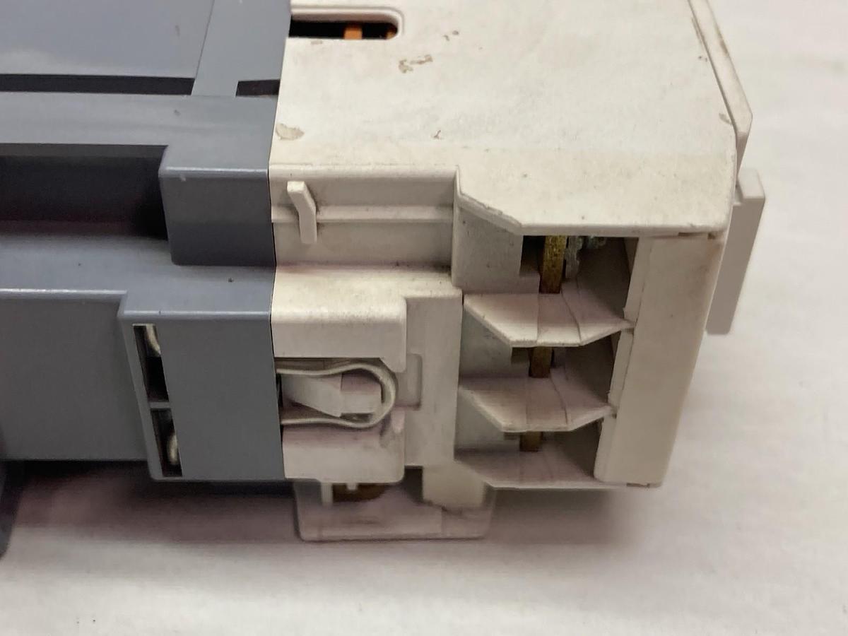 LS Electric,GMC(D)-18,Contactor 80A Coil 220V