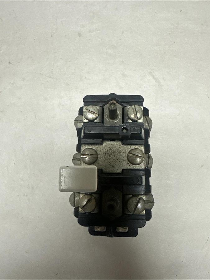 Used Allen-Bradley,815-BOV15,Overload Relay