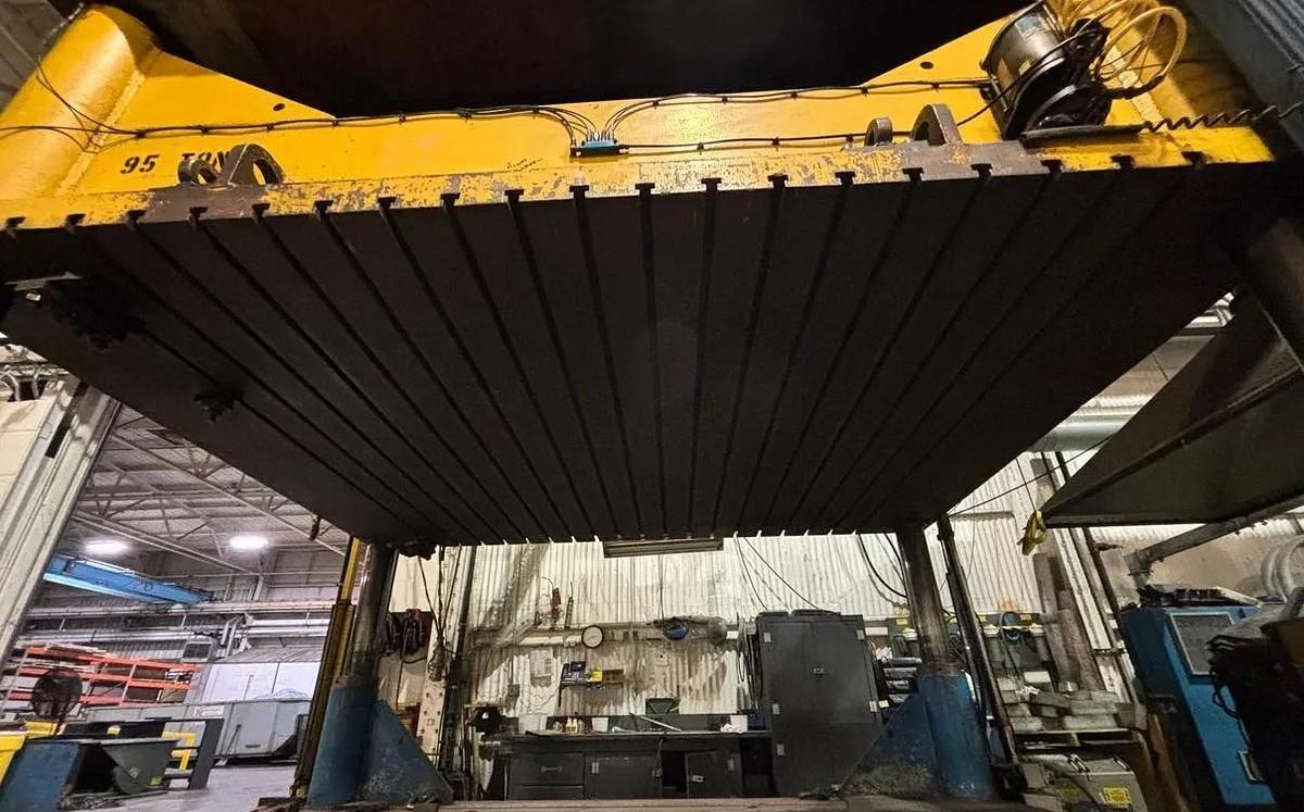 Used 95 Ton Findlay Four Post Hydraulic Press