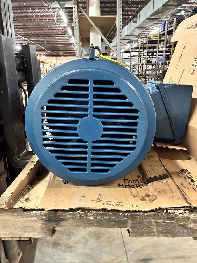 Used SIEMENS,PE-21 PLUS,RGZESD CHEMICAL DUTY INDUCTION MOTOR 30HP 1180RPM 3PH 326T
