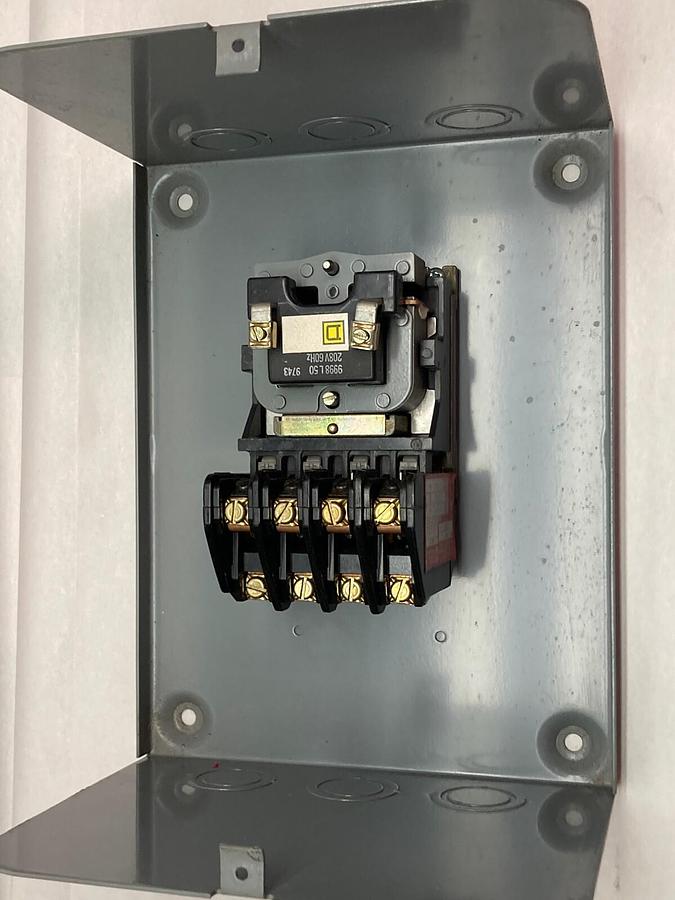 Square D,8903LLG40,Enclosed Lightning Contactor