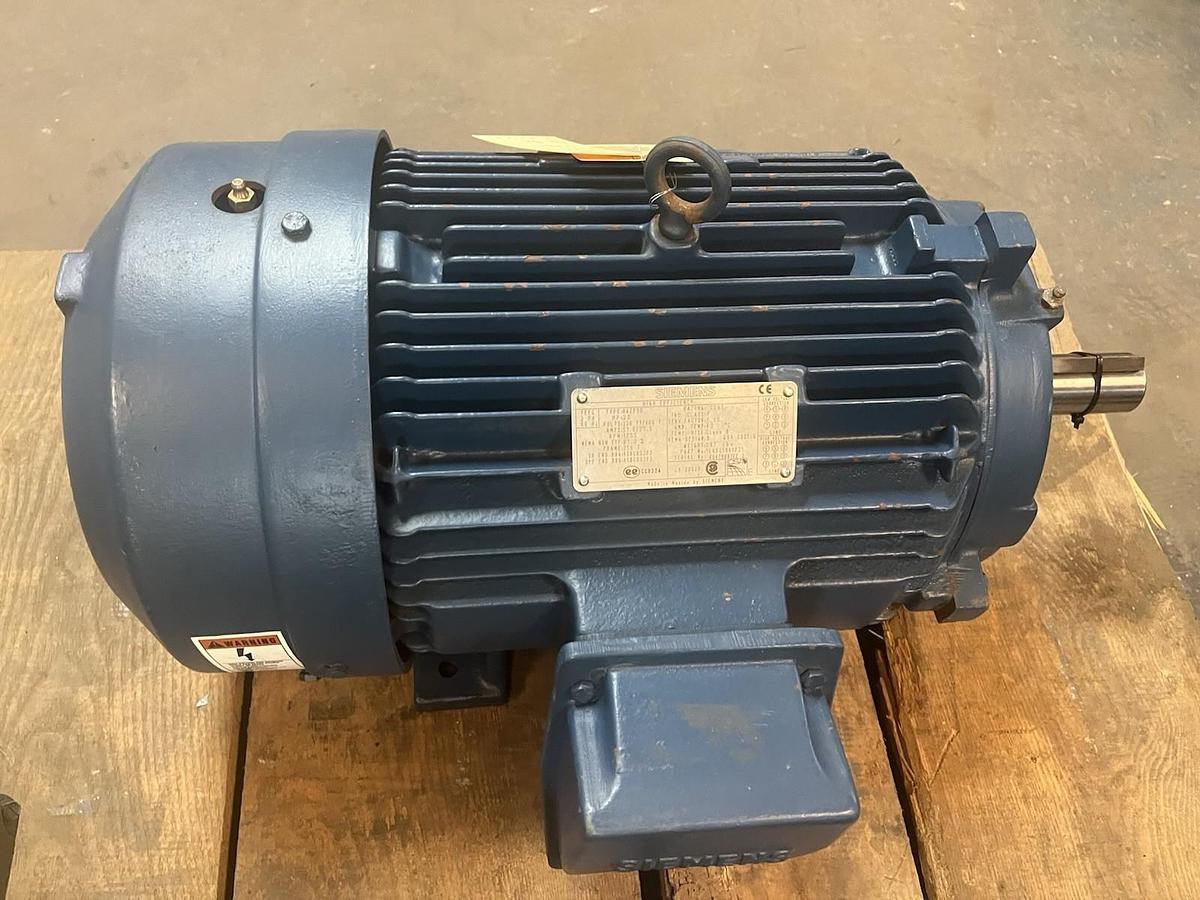 Used SIEMENS,RGZPSD,MOTOR 20HP 1755RPM 3PH 256T