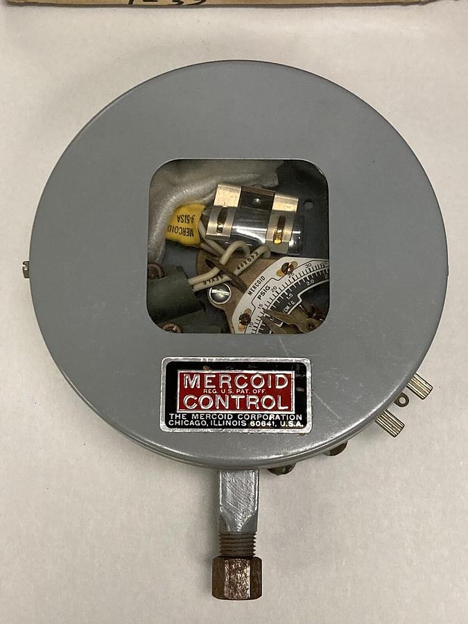 Used Mercoid Control,DA-31-3-4,Pressure Switches