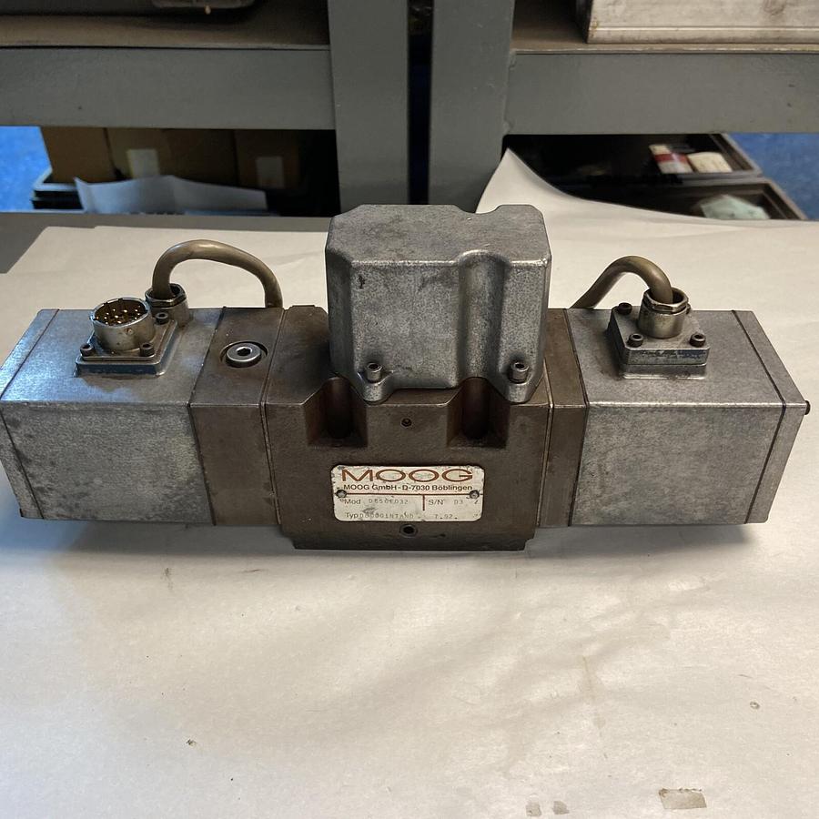 Used Moog,D656F032,Hydraulic Servo Valve