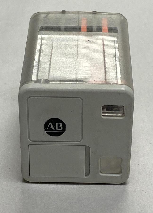 ALLEN BRADLEY,700-HB33A24,SER B GENERAL PURPOSE RELAY 3-POLE 15A 24V NOS