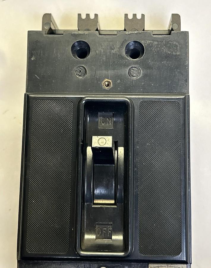 Used WESTINGHOUSE,1222032,CIRCUIT BREAKER 15A 600V 3P