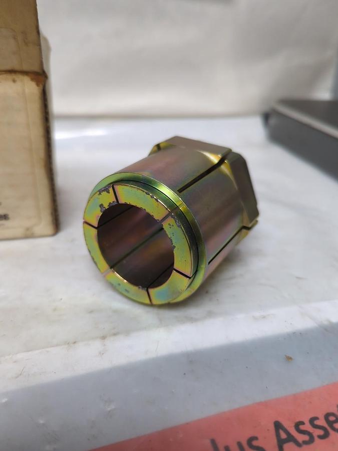 FENNER DRIVES,6202400,TRANTORUE KEYLESS BUSHING 1-1/2 IN SHAFT SIZE NOS