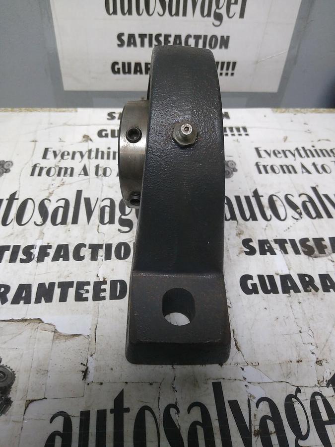 IPTCI,UCP 211 32,SOLID BASE PILLOW BLOCK BEARING 2 IN BORE SELF ALIGNING 2 BOLT