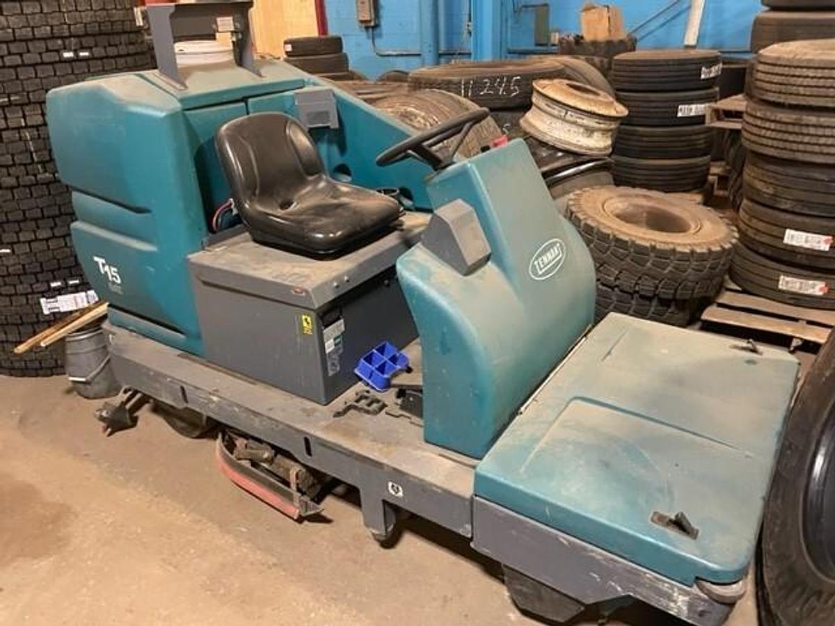 Used Tenant,T-15,Floor Scrubber