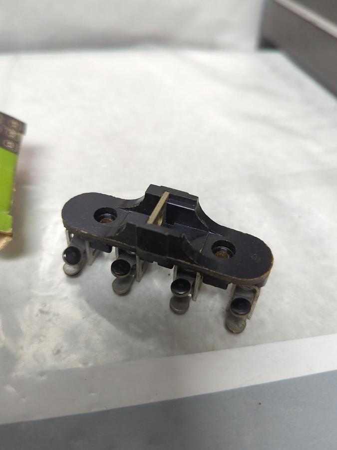 ALLEN BRADLEY,X-217703,CROSS BAR ASSEMBLY 4-POLE NOS