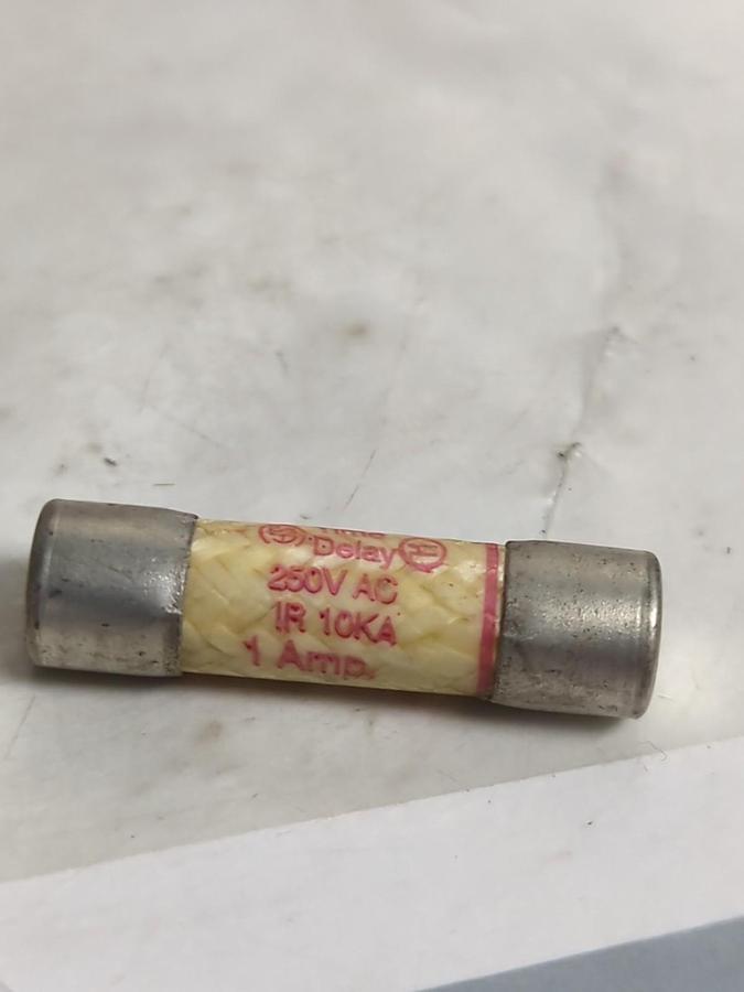 Used FERRAZ SHAWMUT,TRM1,TRI-ONIC 1 AMP FUSE LOT OF 24 PRE-OWNED