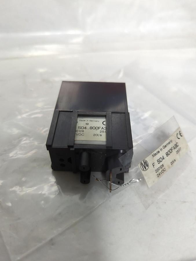Used IVO,F 504.800FA3C,INDUSTRIAL IMPULSE COUNTER 24VDC PRE-OWNED