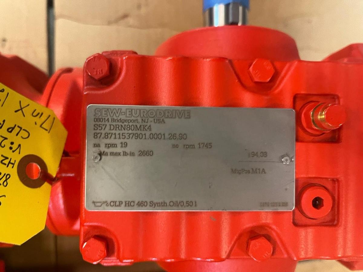 SEW EURODRIVE,S57-DRN80MK4,GEARMOTOR 94.08:1 3/4HP 1745RPM