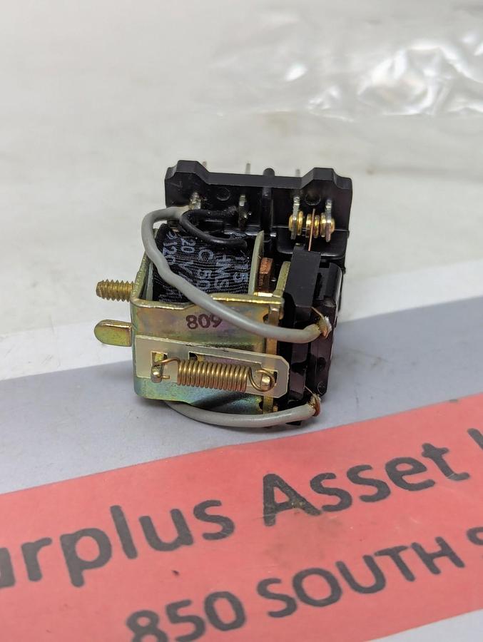 CDE,302A10,RELAY 2PDT 115V AC 50/60HZ NOS