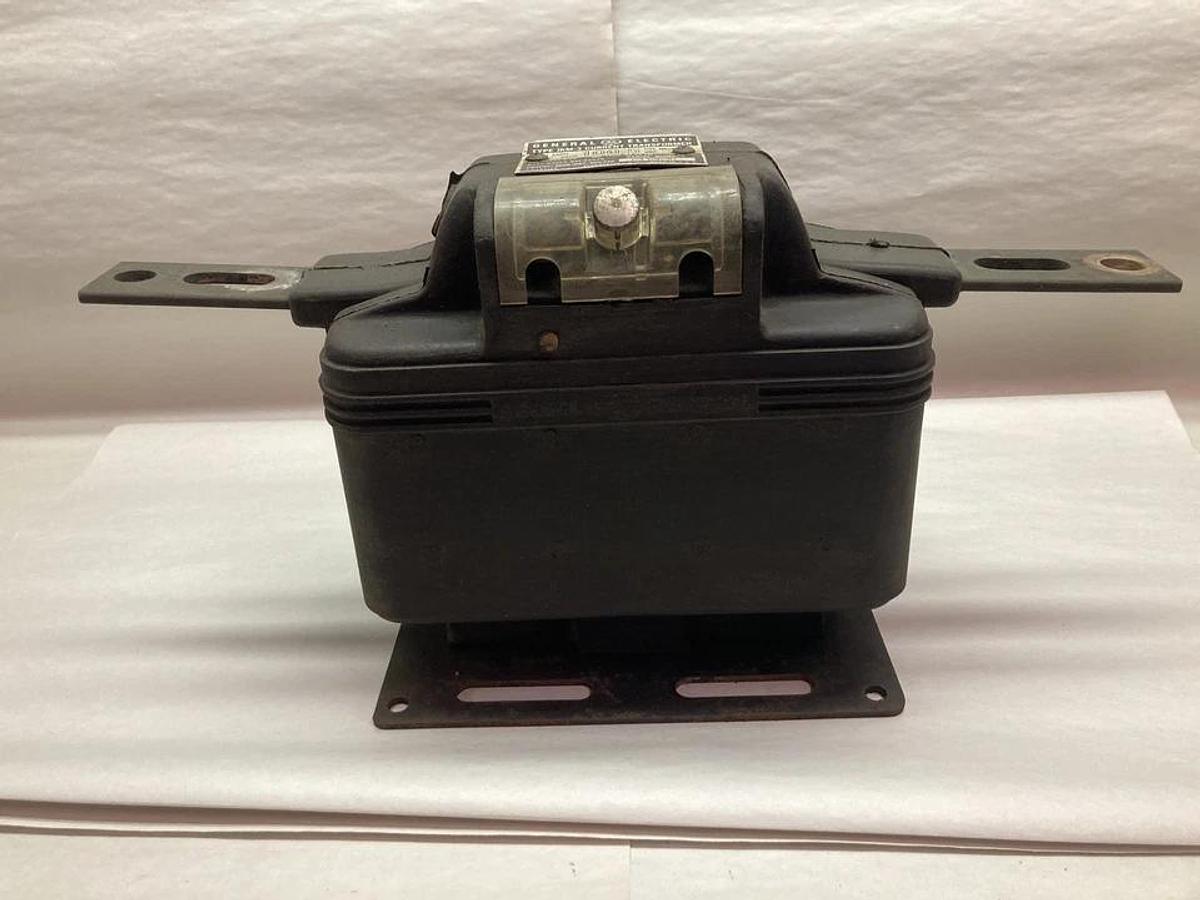 Used General Electric,Type JKM-3,Current Transformer 497x29 Ratio 100:5