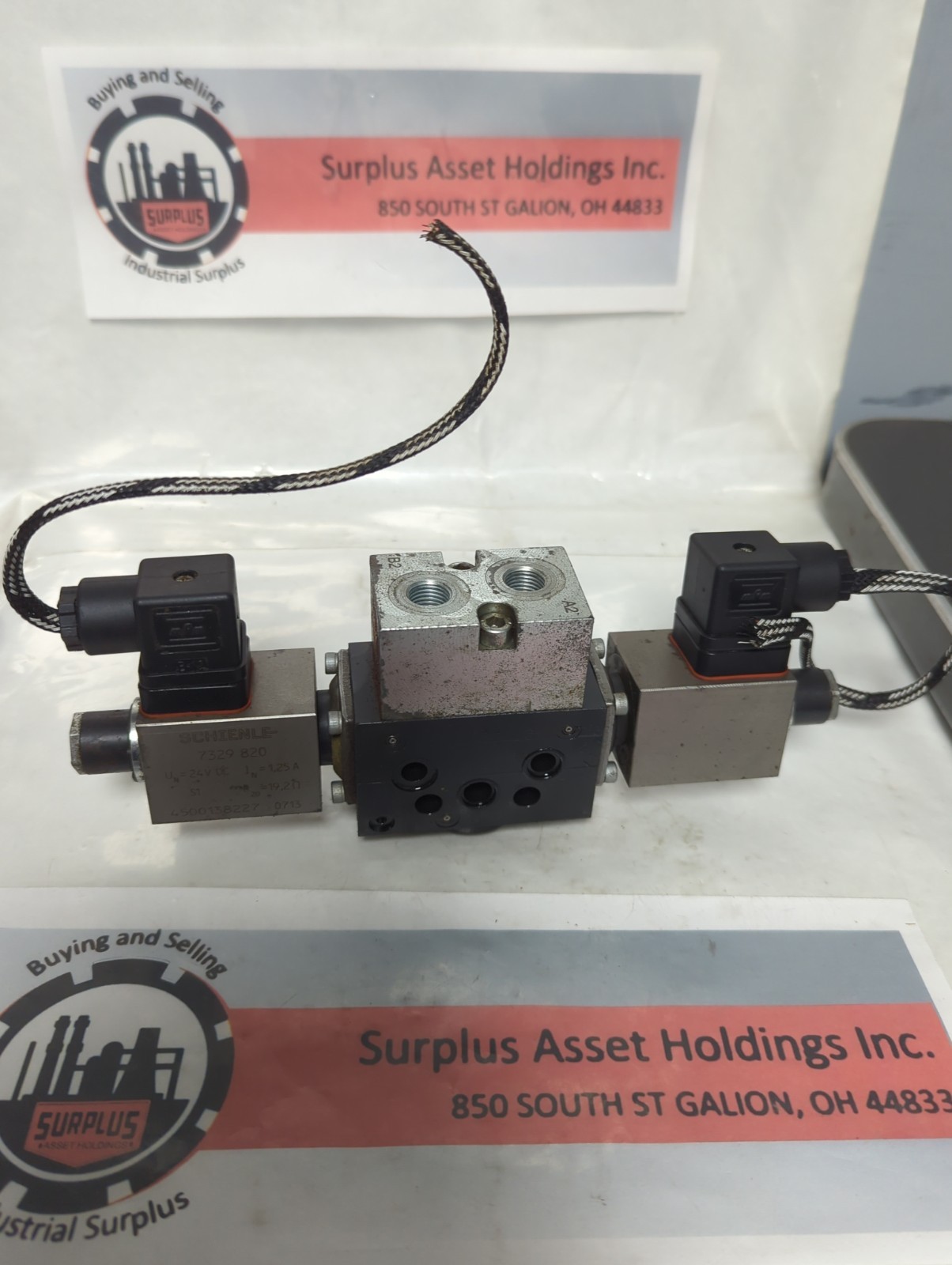 Used SCHIENLE,7329 820,SOLENOID DIRECTIONAL CONTROL VALVE 24VDC PRE-OWNED