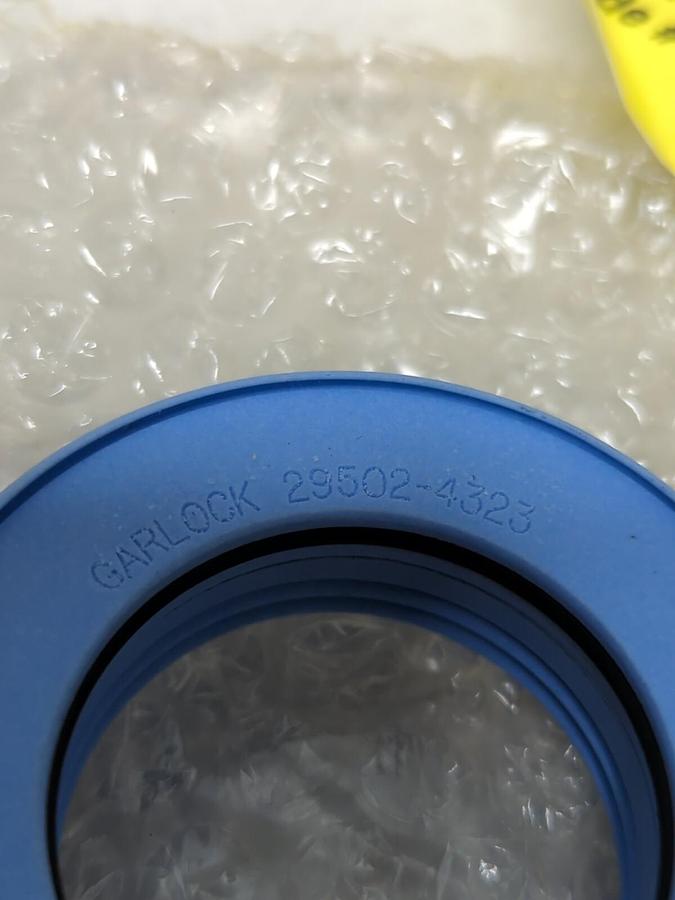 GARLOCK,2950204323,EQUALIZER 1.750X2.635X.750 NOS