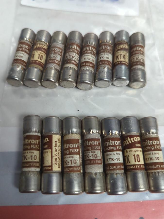 Used COOPER BUSSMANN,KTK-10,LIMITRON 10 AMP FUSE LOT OF 15 PRE-OWNED