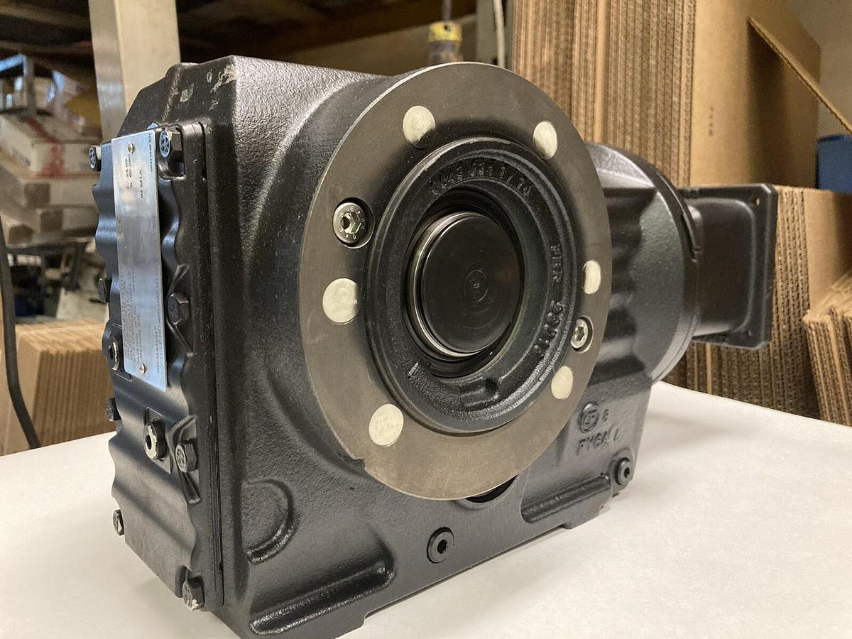 SEW Eurodrive,KA257 AOA115/3,Gear Reducer