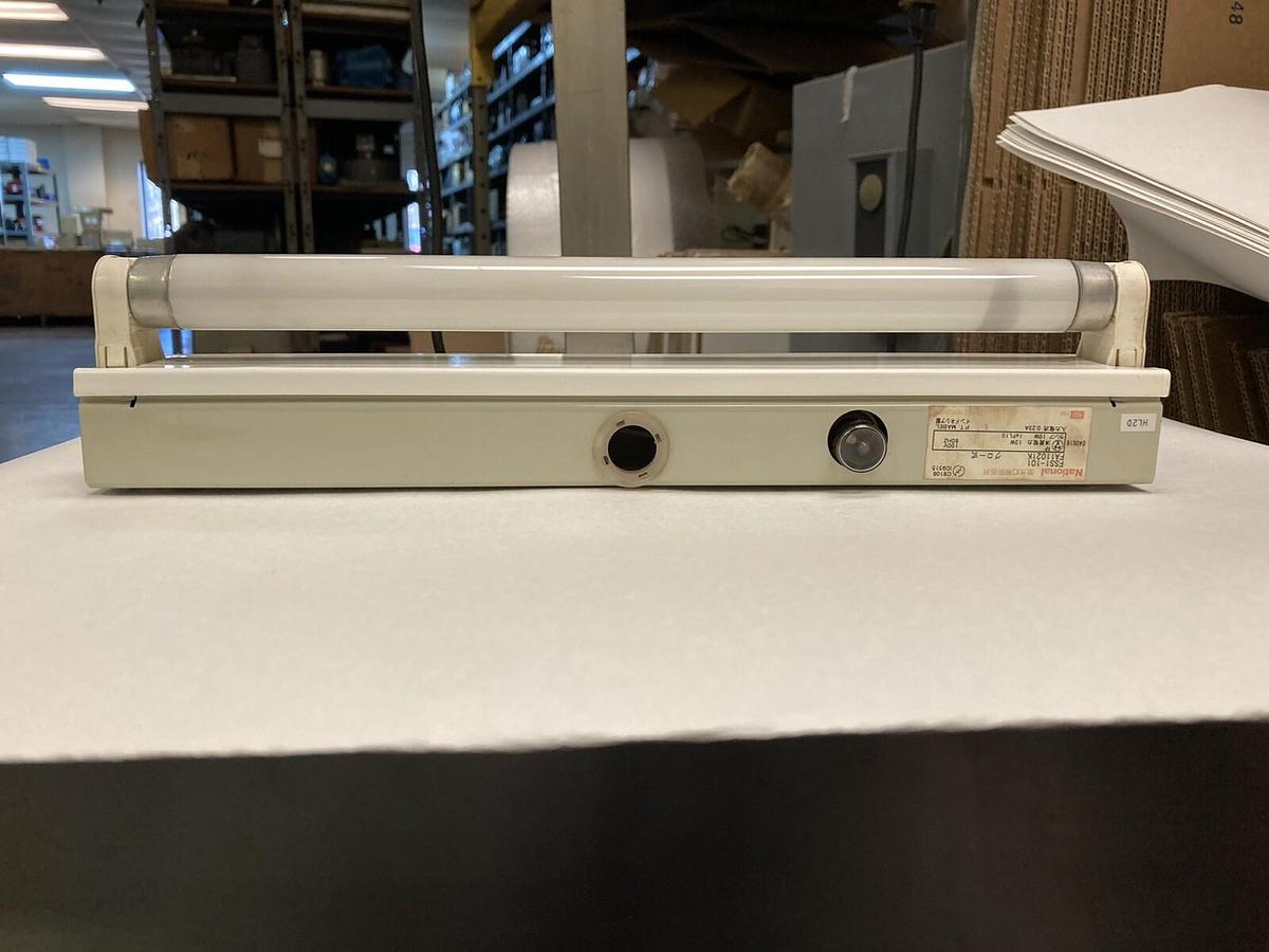 Used National,FSS1-101,Electrical Enclosure 12 IN Fluorecent Light W/Switch 100V 60Hz