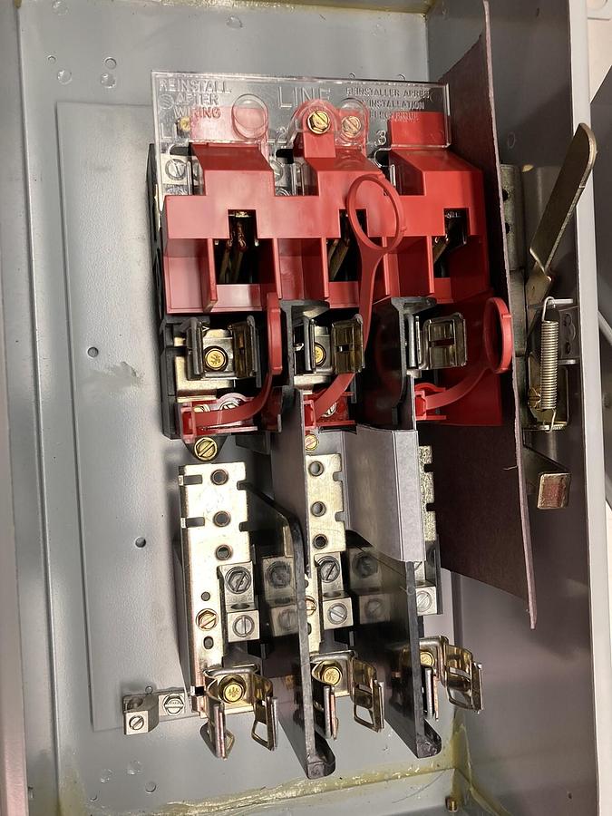 Cutler-Hammer,Model DH322FDK,Heavy Duty Disconnect Switch 60A