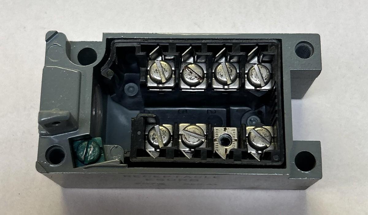 CUTLER-HAMMER,E50RB,LIMIT SWITCH RECEPTACLE NOS