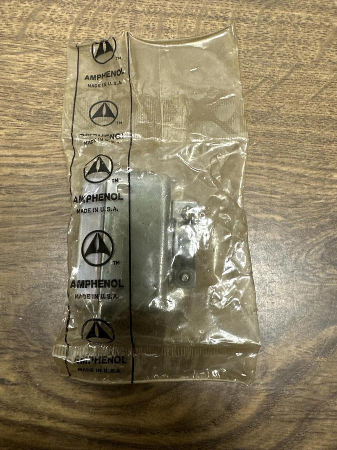 Used Amphenol,57-30360,Connector