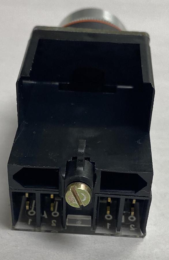 ALLEN BRADLEY,800MR-B6A,PUSHBUTTON EXTENDED HEAD LOT OF 2 NEW