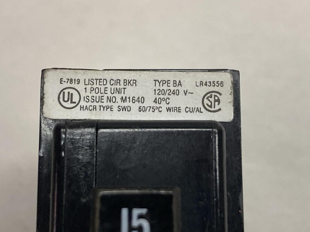 Cutler-Hammer,M1640,1-Pole Circuit Breaker 15A 120/240V