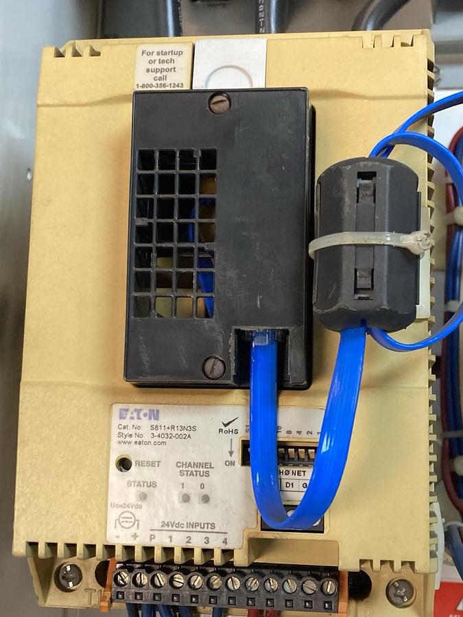 Used Cutler-Hammer,S811+R13N3S,MCC Soft Starter Bucket 125A Disconnect