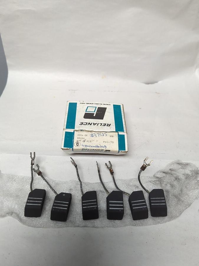 RELIANCE ELECTRIC,3306-DE,CARBON BRUSHES BOX OF 6 PIECES NOS
