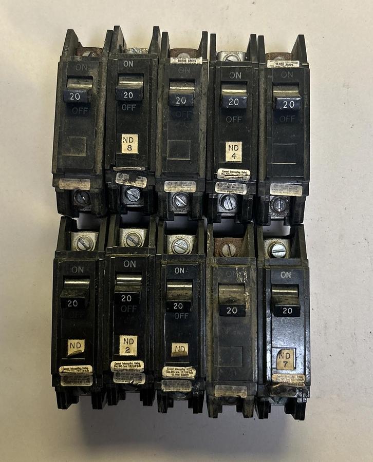 Used GENERAL ELECTRIC,THQC1120,CIRCUIT BREAKER 20A 120/240V LOT OF 10