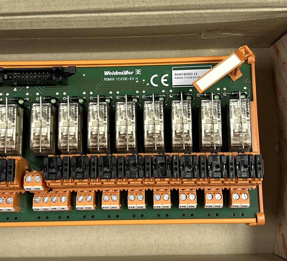 Used WEIDMULLER,9445180000 RSM16 1T/CDE-EV 24V-H/V,RELAY BOARD NEW