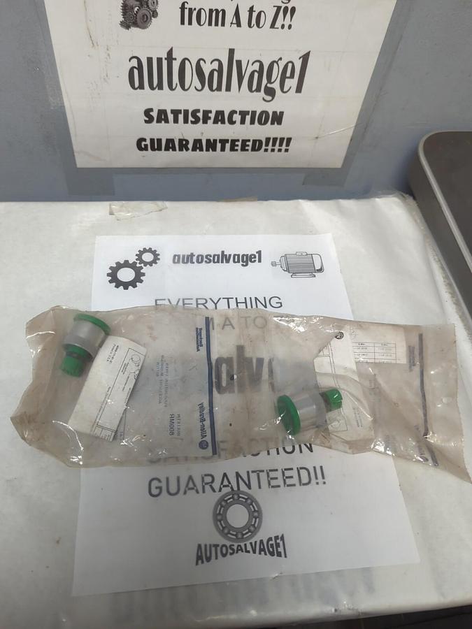 ALLEN BRADLEY,800MR-N56G,PUSH BUTTON GREEN LOT OF 2 NOS