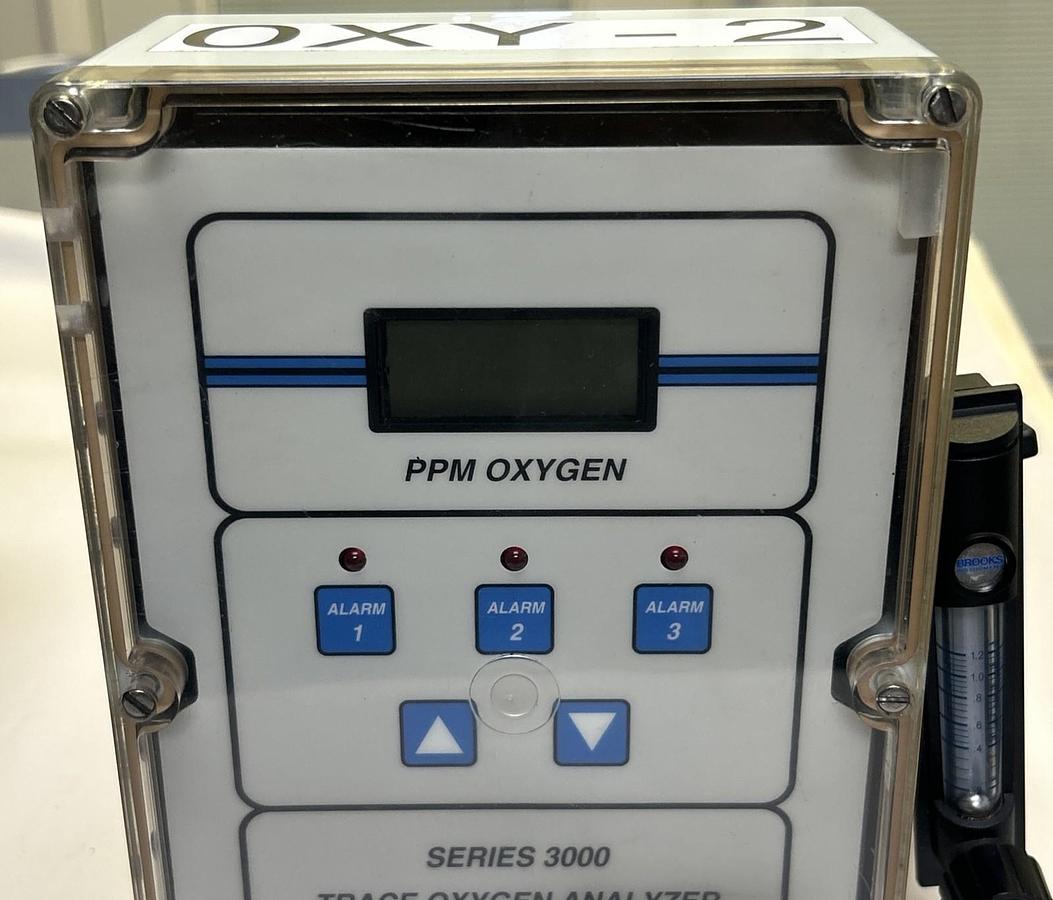 Used PLAS LABS,SERIES 3000,TRACE OXYGEN ANALYZER