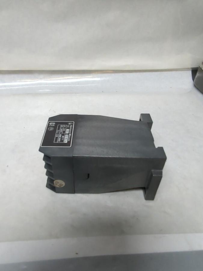 Used KLOCKNER MOELLER,EMT-DBK,OVERLOAD RELAY 240V 2A PRE-OWNED