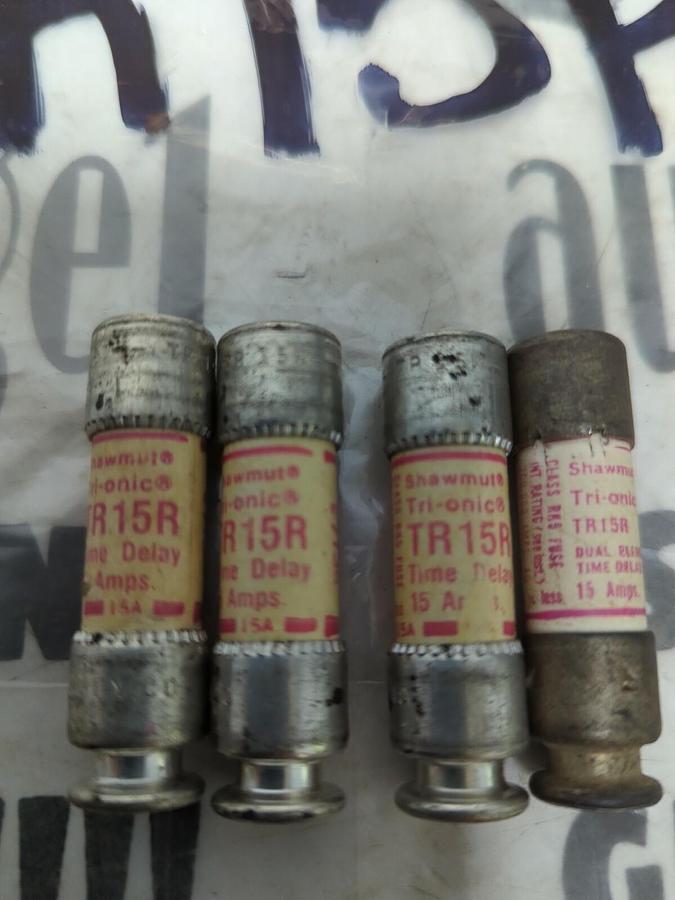 GOULD SHAWMUT,TR15R,TRI-ONIC FUSE LOT OF 4 NOS