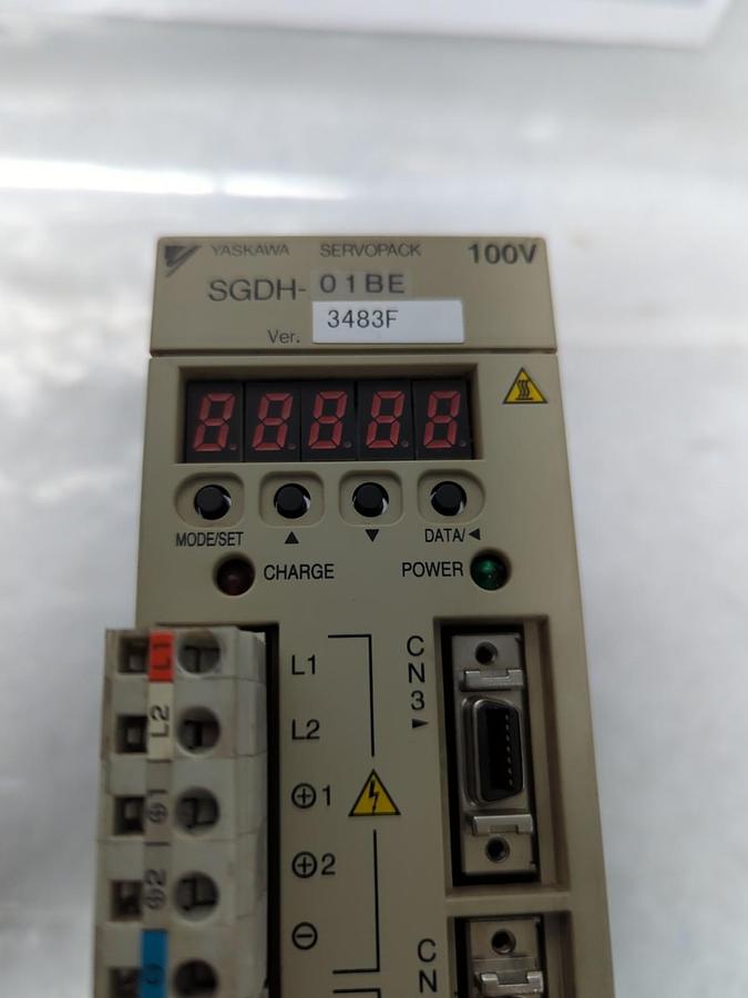 Used YASKAWA,SGDH-01BE,SERVO PACK 100V PRE-OWNED