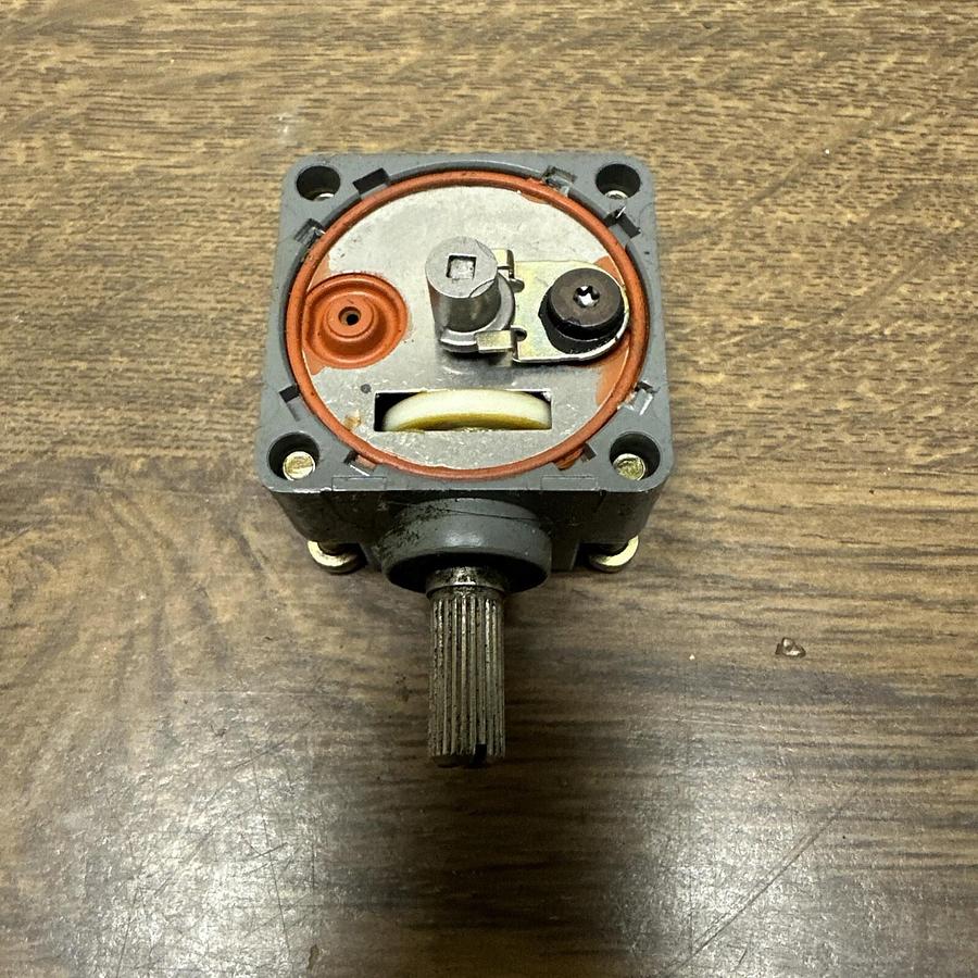 Cutler-Hammer,E50DG1,Gravity Return Operating Head