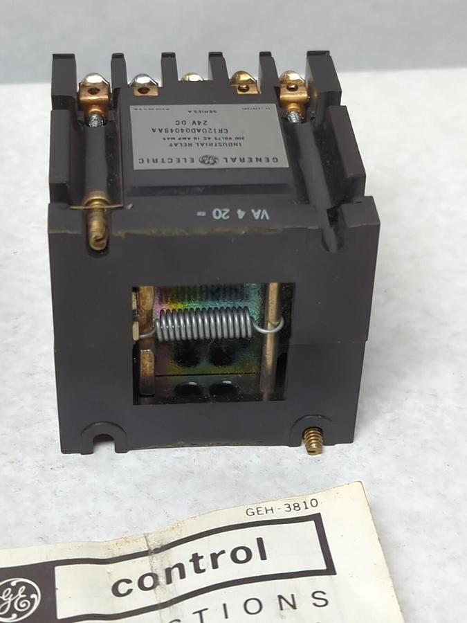 GENERAL ELECTRIC,CR120AD04048AA,CONTACT 10 AMP 300V COIL 24VDC NOS
