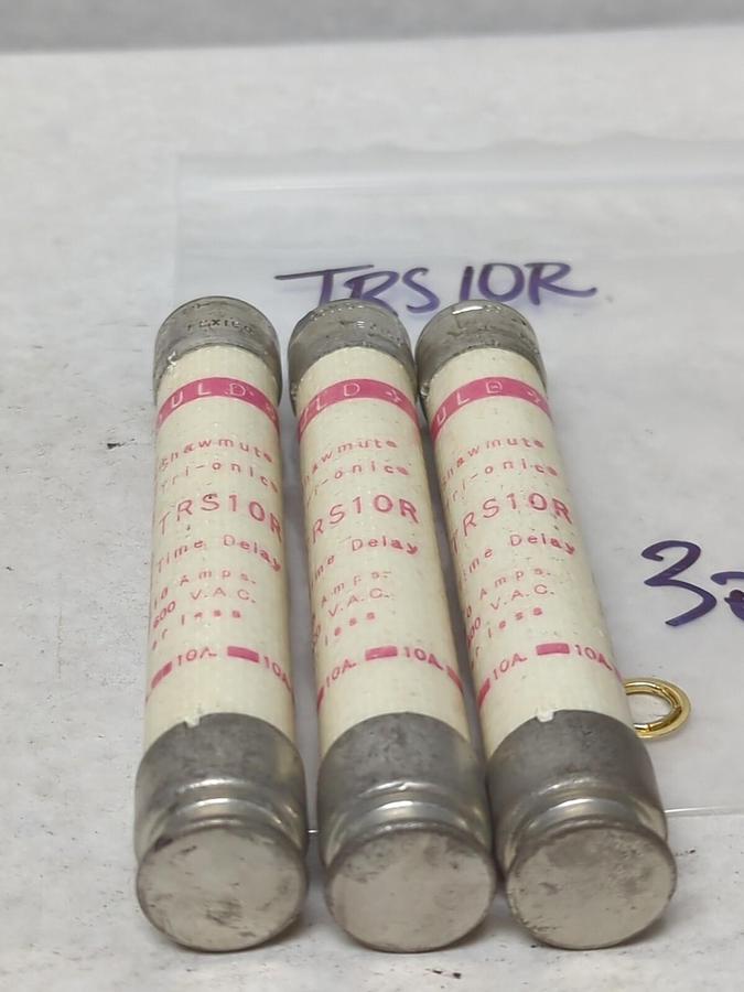 Used GOULD SHAWMUT,TRS10R,TRI-ONIC 10 AMP FUSE LOT OF 3 PRE-OWNED