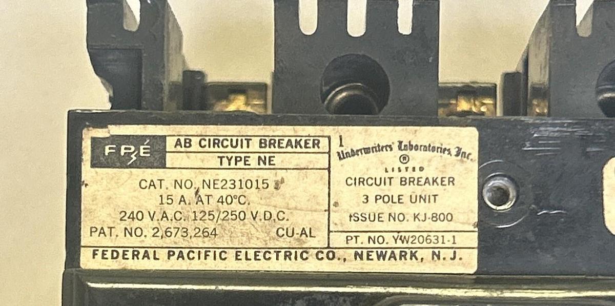 Used FEDERAL PACIFIC ELECTRIC,NE231015,15A 240V 3P