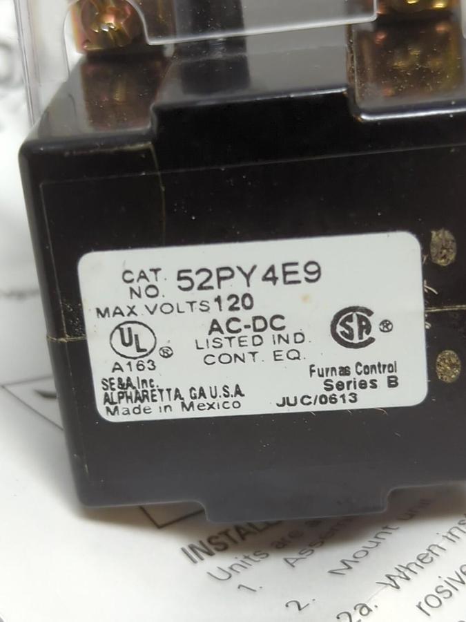 SIEMENS,52PY4E9,PILOT LIGHT AMBER NEMA 4X 120V AC/DC NOS