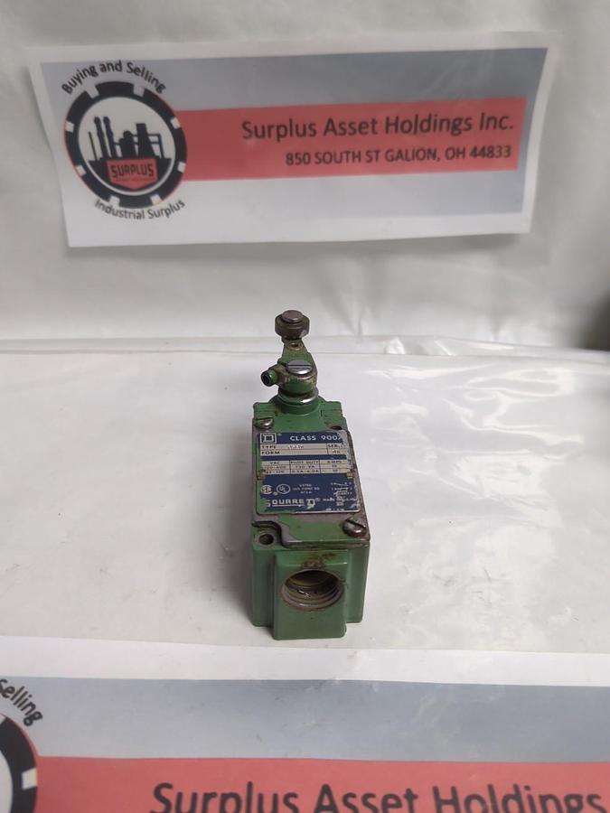 Used SQUARE D,B53A.SERIES B FORM DK LIMIT SWITCH PRE-OWNED