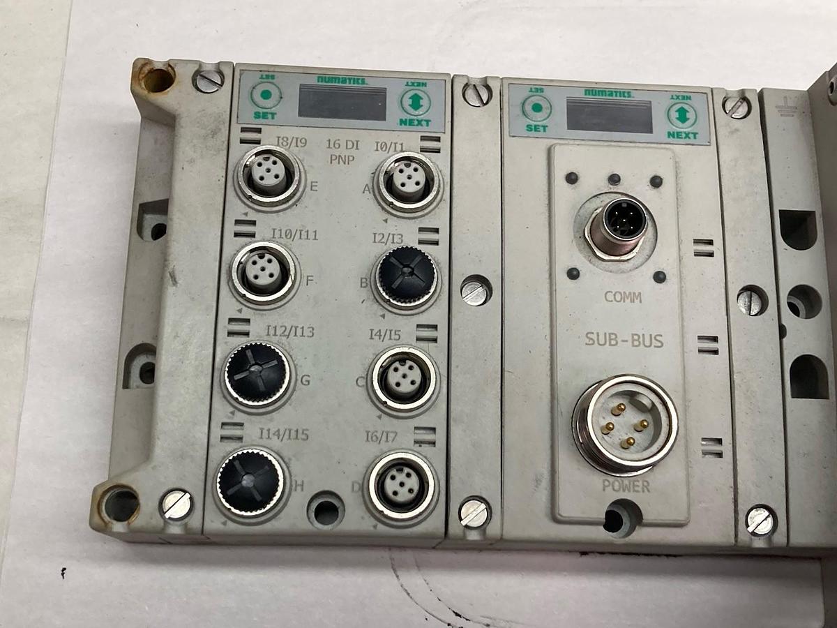 Used SMC,353BB5Z2MN0006,Pneumatic Valve Block